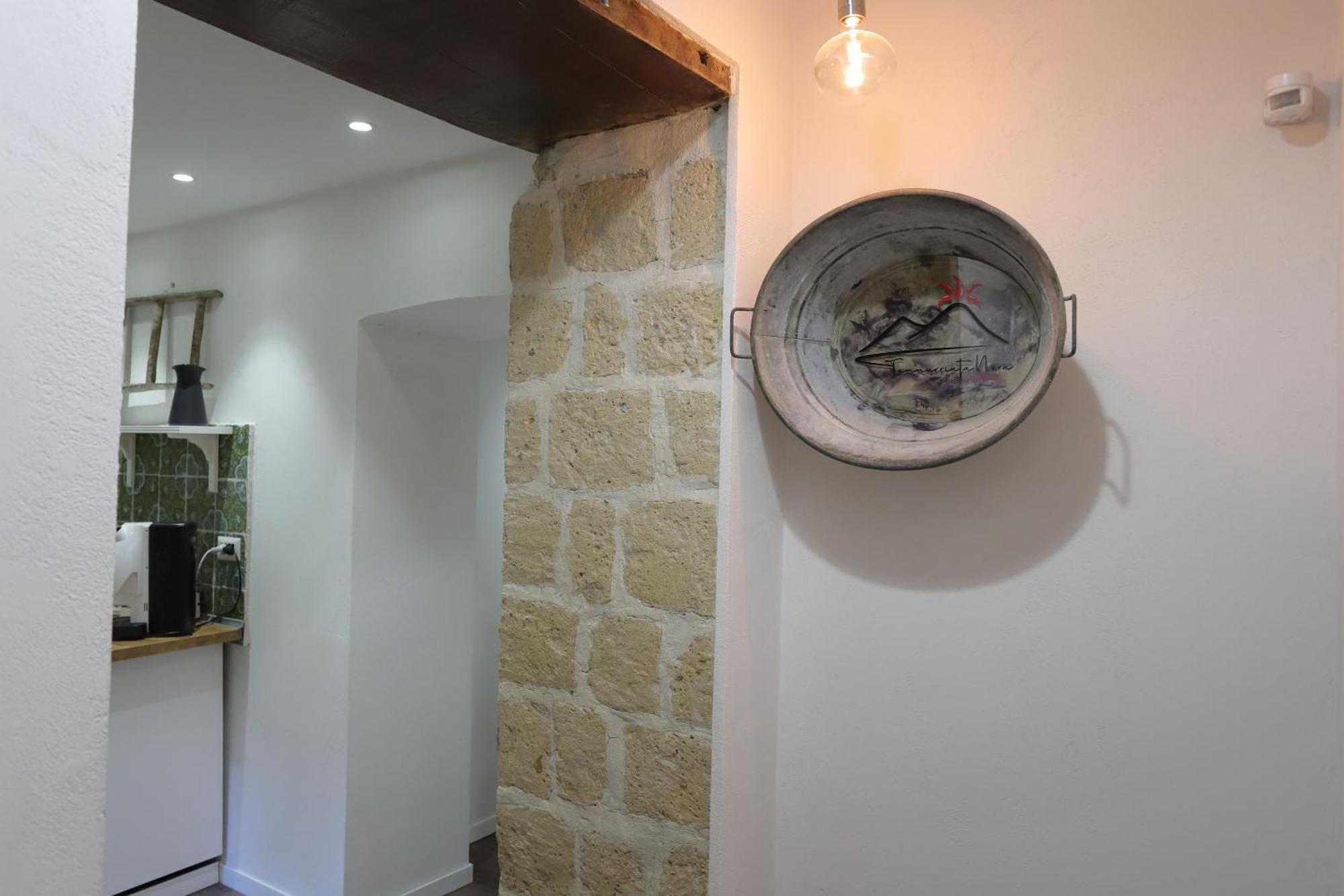 Tammurriata Nera Bedroom Napels Buitenkant foto