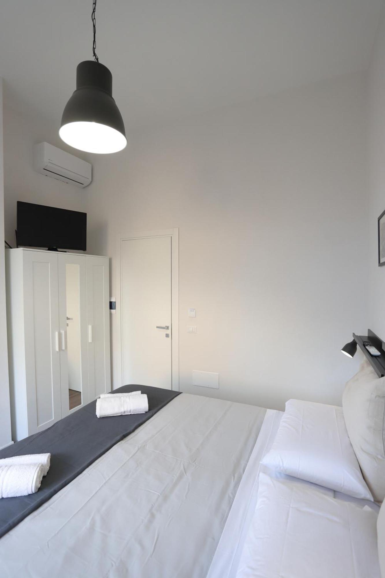 Tammurriata Nera Bedroom Napels Buitenkant foto