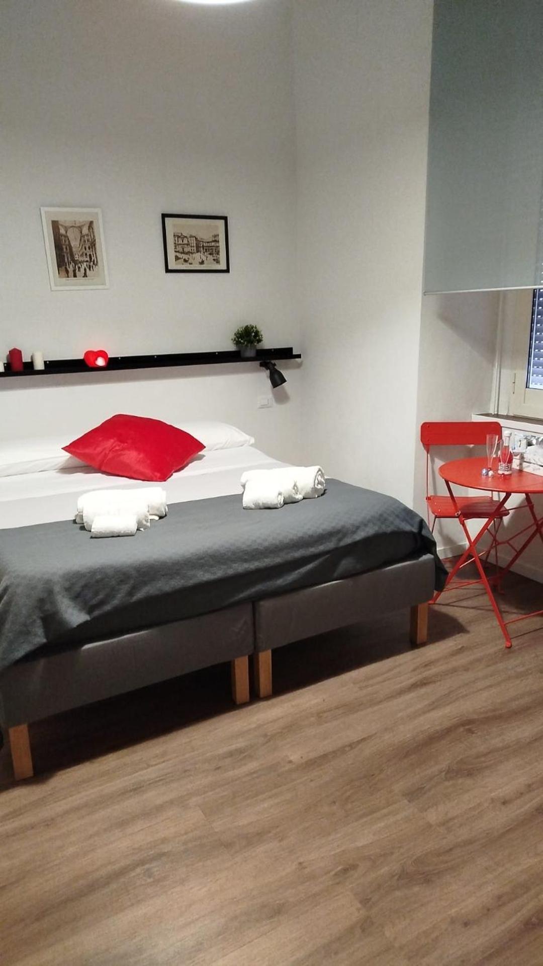 Tammurriata Nera Bedroom Napels Buitenkant foto